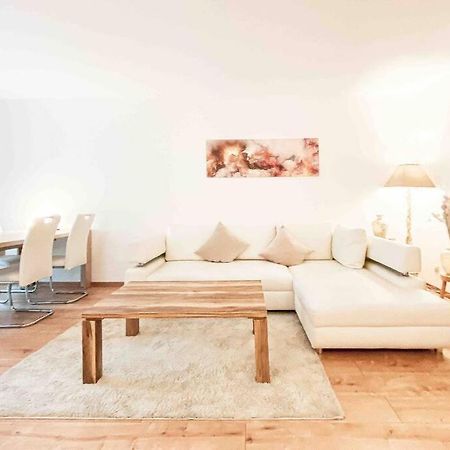 Luxury Home Cinema 2R Apt + Balcony / 65M² 라이프치히 외부 사진