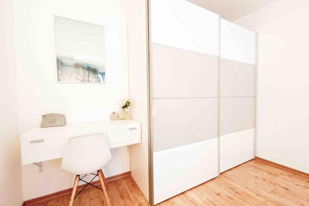 Luxury Home Cinema 2R Apt + Balcony / 65M² 라이프치히 외부 사진