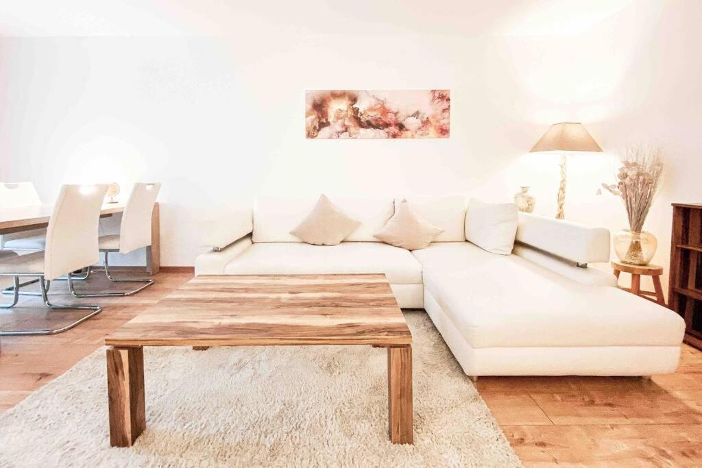 Luxury Home Cinema 2R Apt + Balcony / 65M² 라이프치히 외부 사진